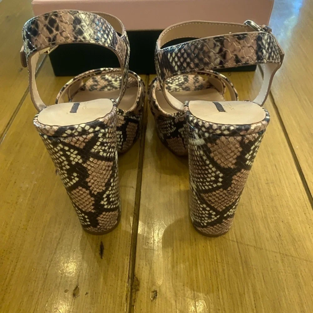 Kate Spade Women’s Snakeprint Platform Grace New in Box size 10